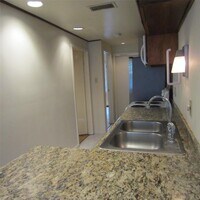 512 W Polk St photo'