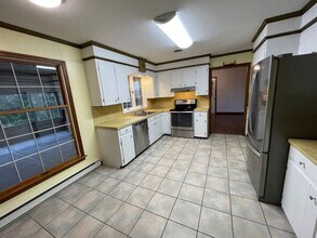 735 E King St in Shippensburg, PA - Building Photo - Building Photo