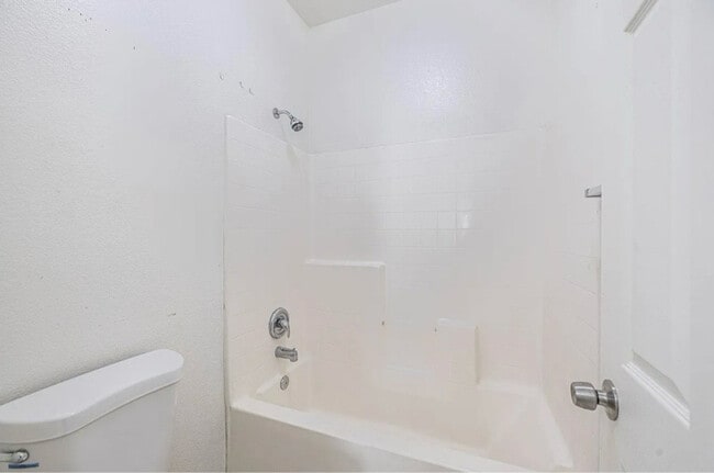 43839 58th St W in Lancaster, CA - Building Photo - Building Photo