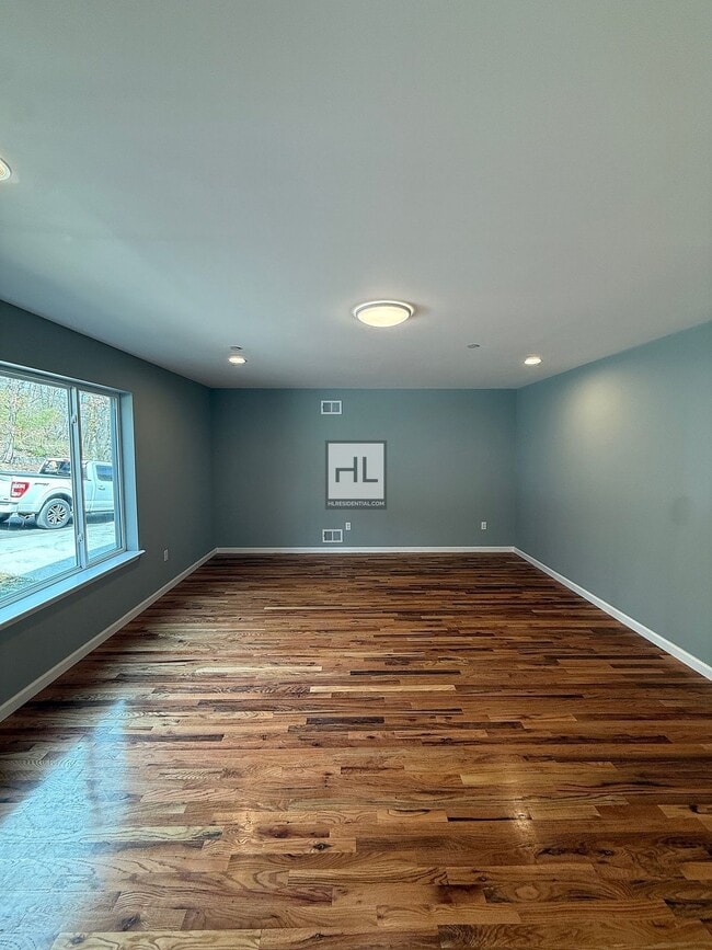 31 Cunard Ave in Staten Island, NY - Foto de edificio - Building Photo