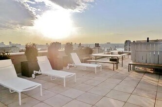 401 W 25th St in New York, NY - Building Photo - Building Photo