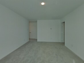 1726 Serenity Moon Dr in Crosby, TX - Foto de edificio - Building Photo