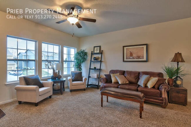 201 N Ferrel St in Olathe, KS - Building Photo - Building Photo