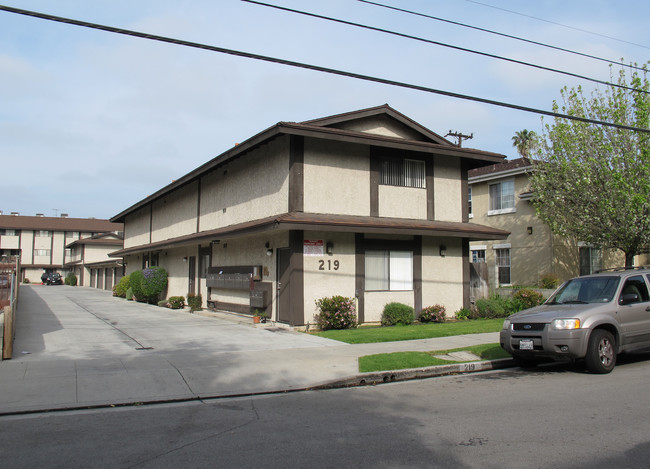 219 Saint Francis St in San Gabriel, CA - Building Photo - Building Photo