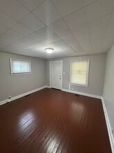 910 N Ewing St in Indianapolis, IN - Building Photo - Building Photo