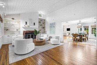 65 Palm Square in Delray Beach, FL - Building Photo - Building Photo