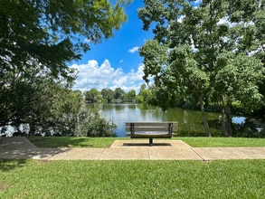 Cypress Park Apartments in Baton Rouge, LA - Foto de edificio - Building Photo