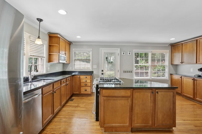 property at 781 Rosedale Ave SE