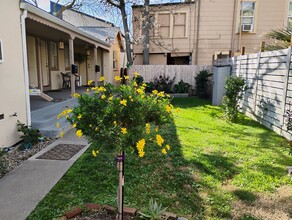 624 Chestnut St, Unit Chestnut in Marysville, CA - Foto de edificio - Building Photo