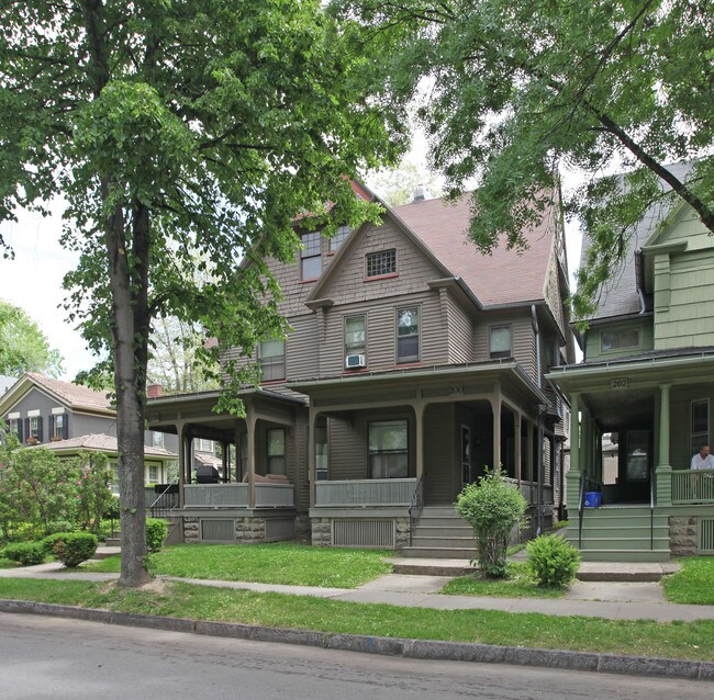 198-200 Meigs St in Rochester, NY - Foto de edificio - Building Photo