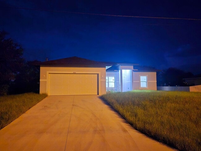 2502 28th St SW in Lehigh Acres, FL - Building Photo - Building Photo