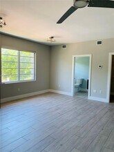 1100 10th St in Miami Beach, FL - Foto de edificio - Building Photo