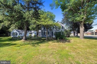 13 Penn Lyle Rd in West Windsor Township, NJ - Building Photo - Building Photo