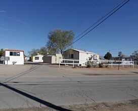 & 1501 E Mossman in Tucson, AZ - Building Photo - Building Photo