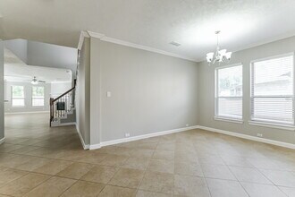 7411 Quiet River Ln in Pearland, TX - Foto de edificio - Building Photo