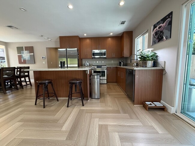 5339 Pendleton St in San Diego, CA - Building Photo - Building Photo