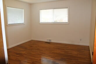 2 S Garfield Ave in Wenatchee, WA - Building Photo - Building Photo