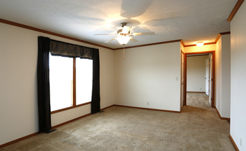 East Fork Crossing in Batavia, OH - Building Photo - Interior Photo