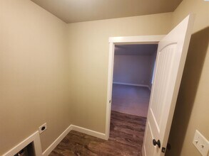 5919 W 41st Ave in Kennewick, WA - Building Photo - Building Photo