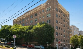 505 E Denny Way in Seattle, WA - Building Photo