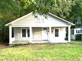 143 Alpine St in Hot Springs, AR - Building Photo