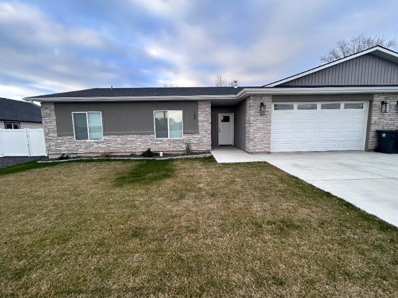 108 Centennial Ct in Kimberly, ID - Building Photo