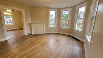 153 Washington Ave, Unit 153 in Pittsburgh, PA - Building Photo - Building Photo