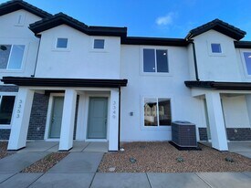 3349 E Dance Hall Ln in Washington, UT - Building Photo