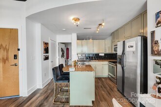 505 E 6th St in Charlotte, NC - Building Photo - Building Photo