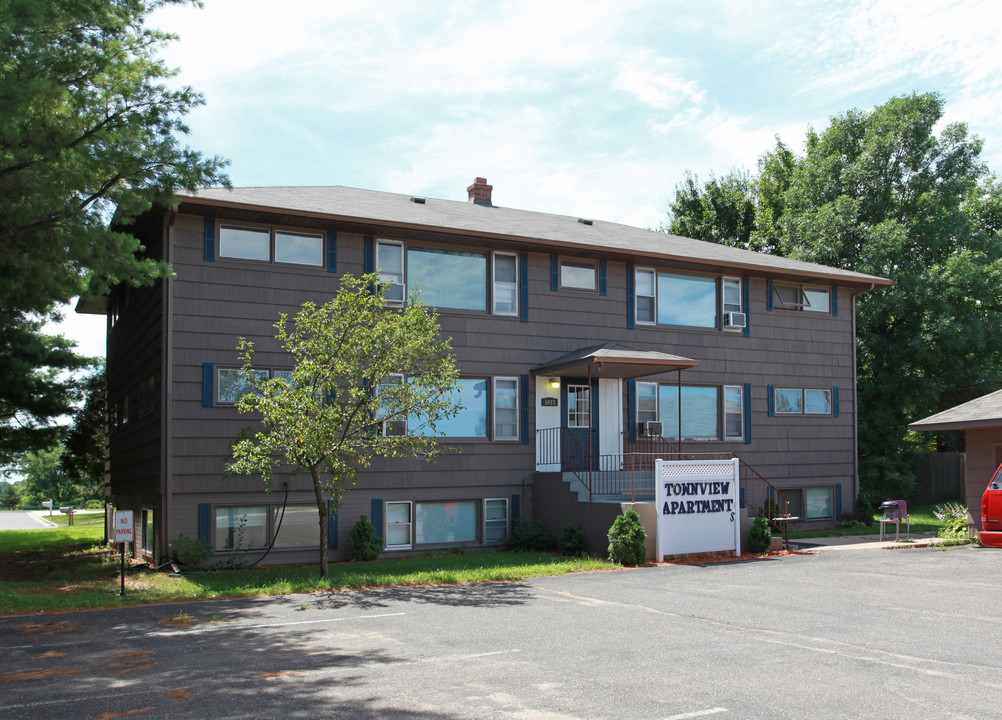 Townview Apartments in Hugo, MN - Building Photo