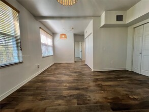 1000 SW 12th Ct in Miami, FL - Building Photo - Building Photo