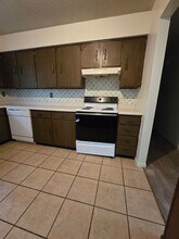 2805-2807-2807 Fairhaven Dr in Columbia, MO - Building Photo - Building Photo