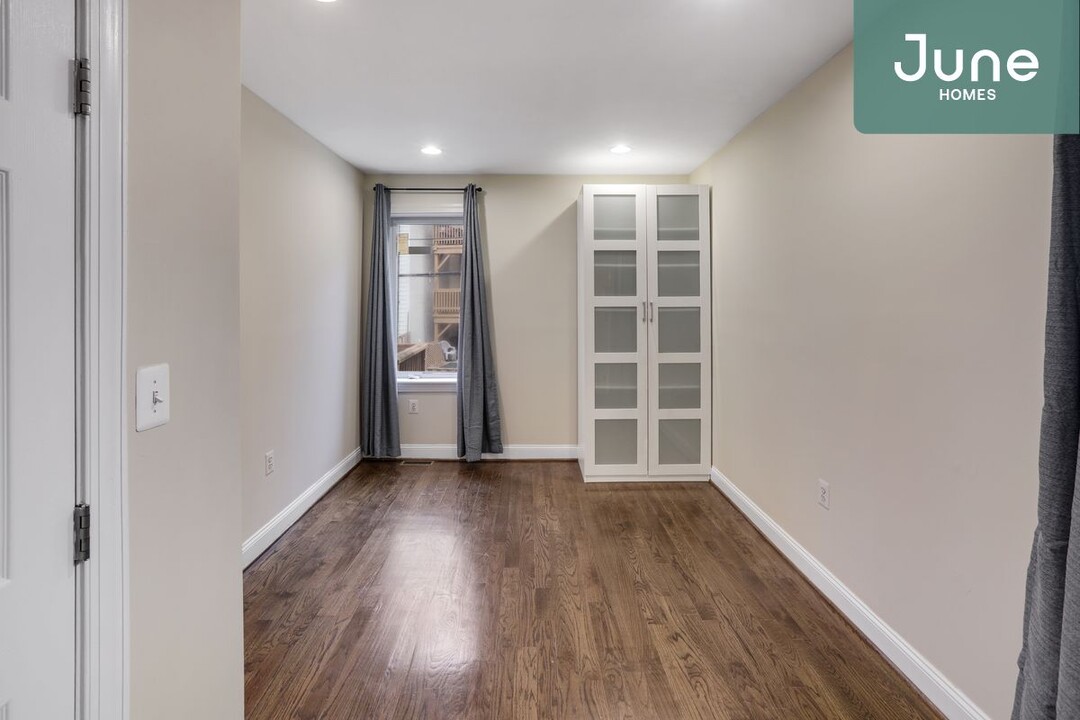 1307 Florida Ave NW-Unit -C in Washington, DC - Building Photo