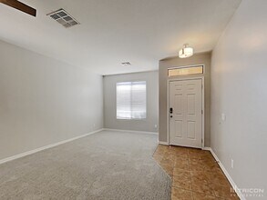 17220 W Lundberg St in Surprise, AZ - Building Photo - Building Photo