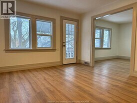 1521 Parent Ave in Windsor, ON - Building Photo