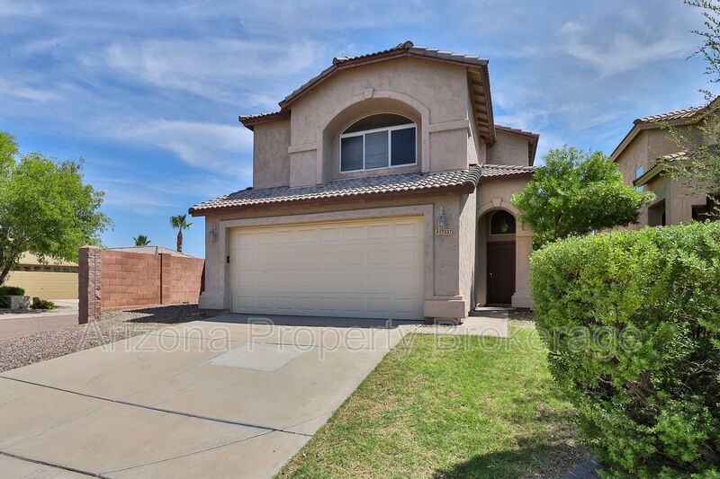 17437 N 16th Pl in Phoenix, AZ - Building Photo