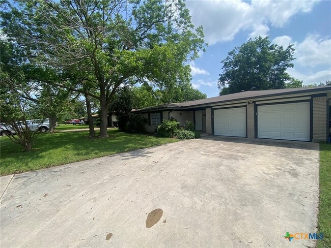 2701 W Scott Blvd in Temple, TX - Building Photo - Building Photo