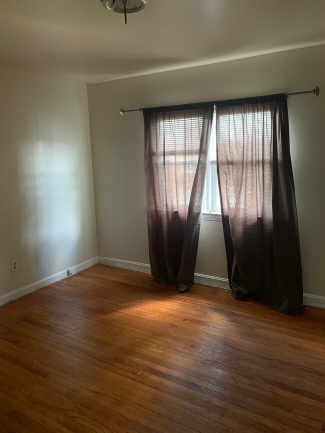 3825 26th Ave in Temple Hills, MD - Building Photo - Building Photo