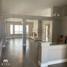 9054 Claretta Dr in Las Vegas, NV - Building Photo - Building Photo