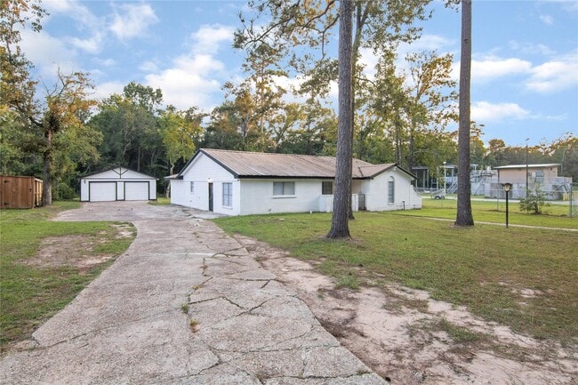 property at 1702 Athens Dr