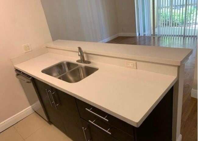 5760 Rock Island Rd, Unit 3108 in Tamarac, FL - Building Photo - Building Photo