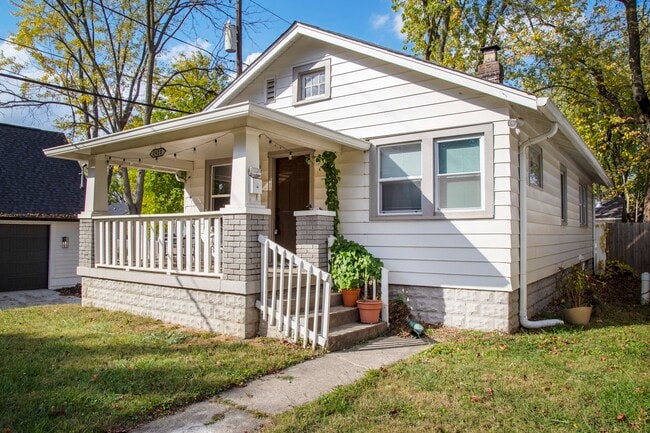 property at 2422 E 13th Street