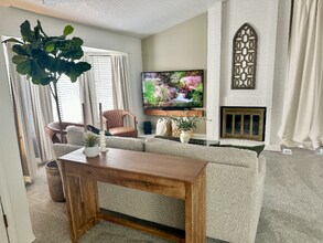10835 SW Summer Lake Dr in Tigard, OR - Building Photo - Building Photo