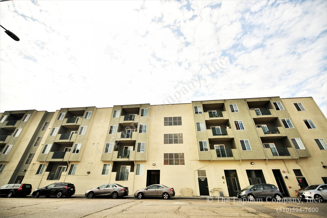1459 MacArthur Blvd in Oakland, CA - Foto de edificio