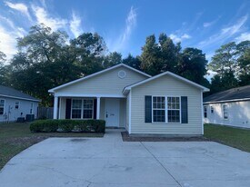 256 Victory Gardens Dr in Wilmington, NC - Building Photo