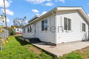 Unit A in Hayward, CA - Building Photo