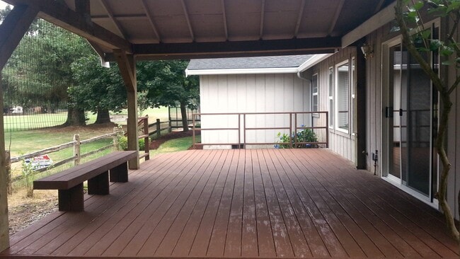 6108 W Sarazen St SE in Olympia, WA - Building Photo - Building Photo