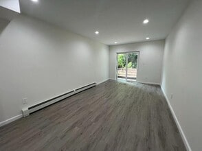 48-32 59th St in Queens, NY - Building Photo - Building Photo