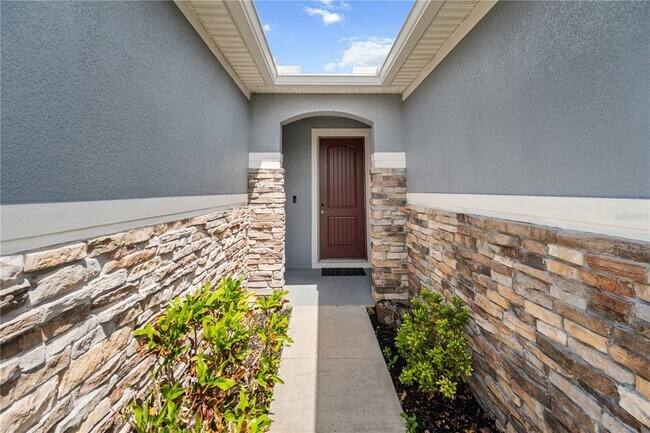 2813 Shelburne Way in St. Cloud, FL - Building Photo - Building Photo