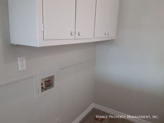 1606 Yonkers St in Plainview, TX - Building Photo - Building Photo